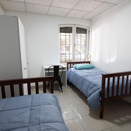 Habitacion En Providencia - Metro Salvador Santiago Kültér fotó